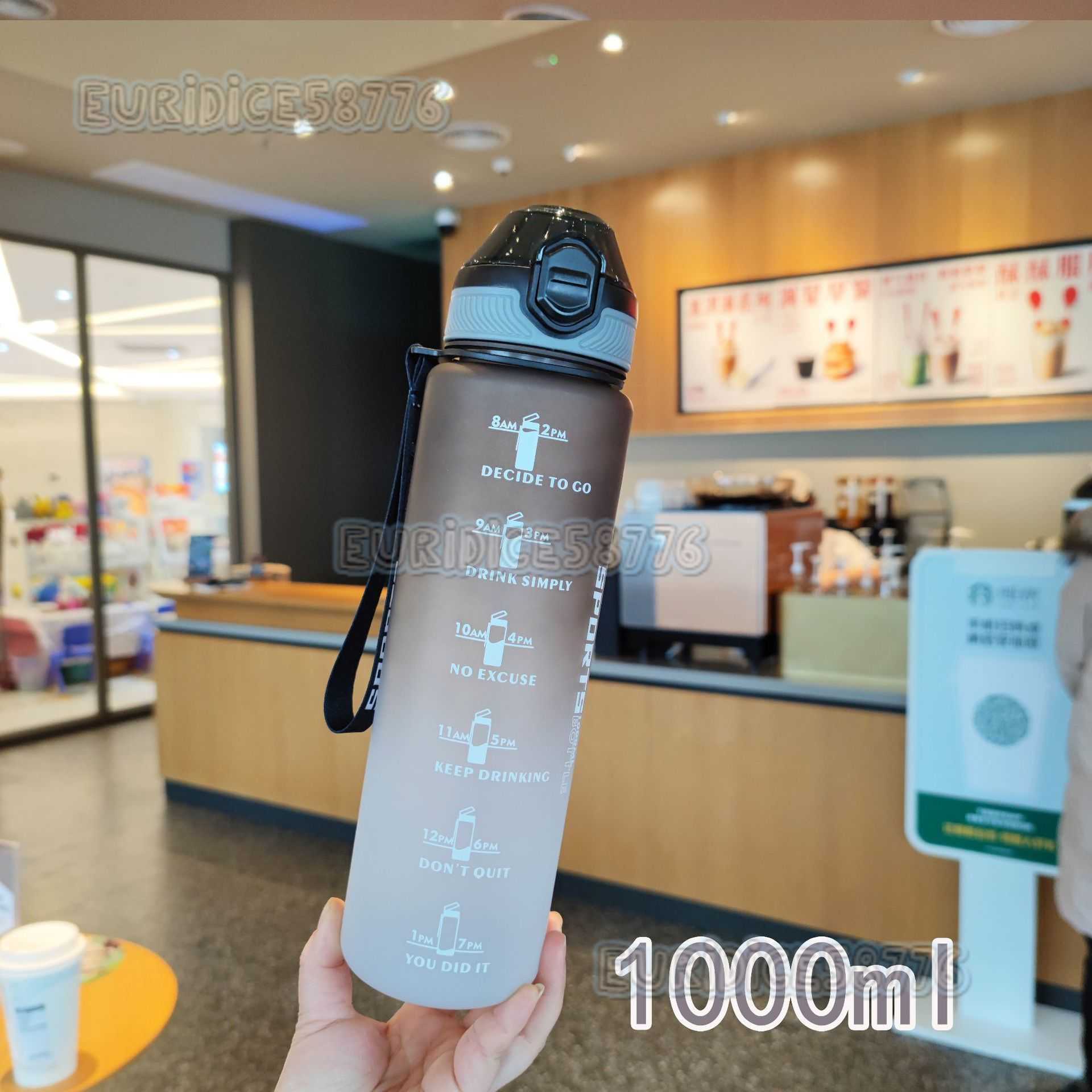 Large Capacity New Plastic Water Bottle Frosted Gradient Color Water Cup Portable Rope Duckbill Straw Sports Cup H250911