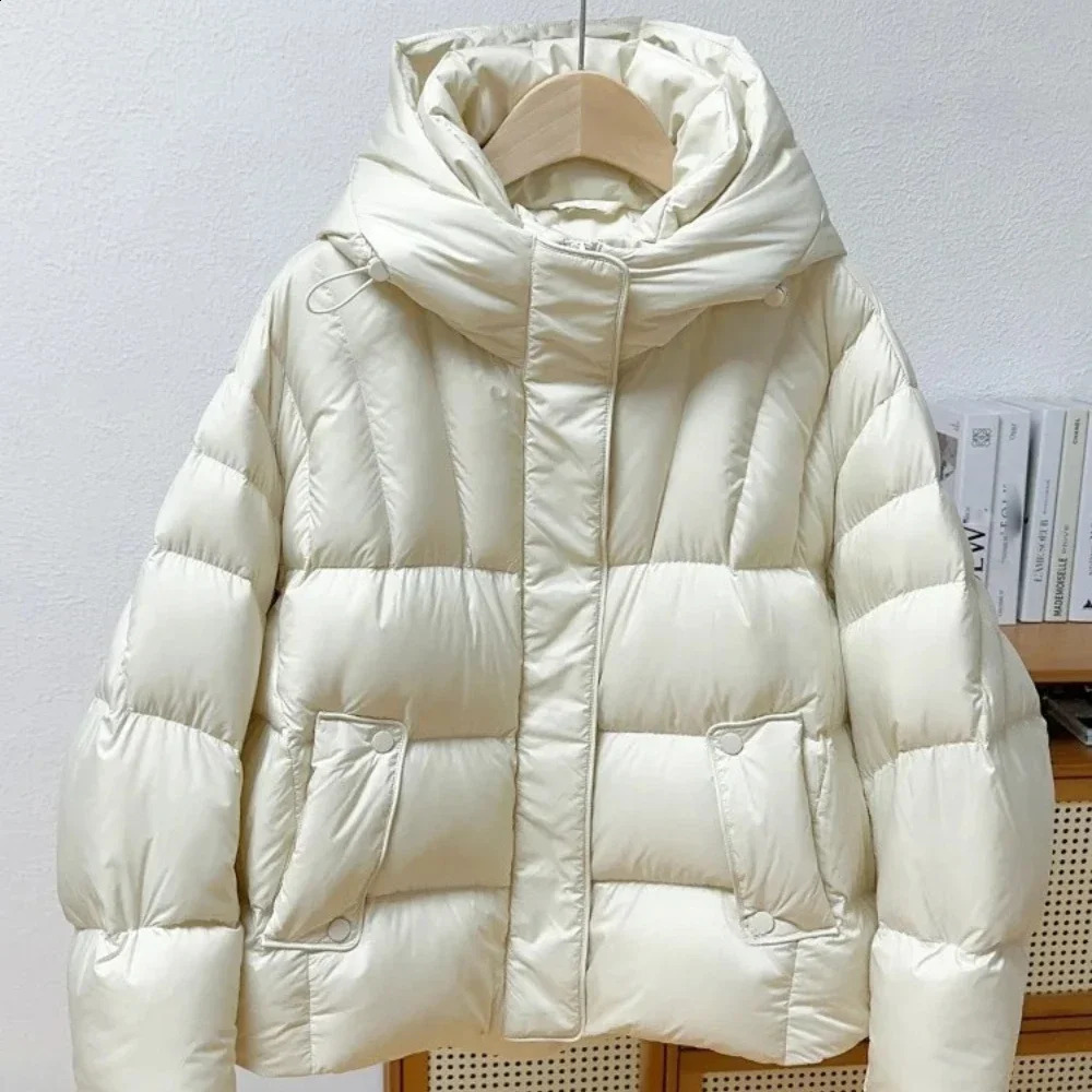 Down Jacket Women Ultra Light Warm Puffer Hooded Bread Thick Parkas Loose 90 White Duck Coat Feather 250911