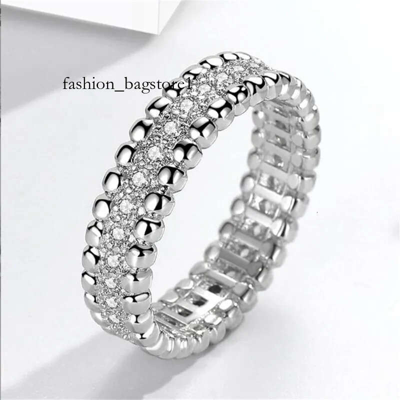 Choucong Brand New Wedding Rings Fashion Jewelry Real Sterling Sier Pave White Topaz Moissanite Party Gemstones Moissanite Women Engagement Band Ring 