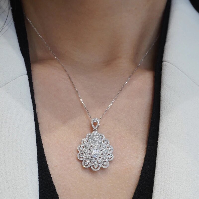 2025 Choucong Brand Flower Pendant Luxury Jewelry 925 Sterling Silver Round Cut 5A Cubic Zircon CZ Diamond Gemstones Eternity Women Wedding Clavicle N