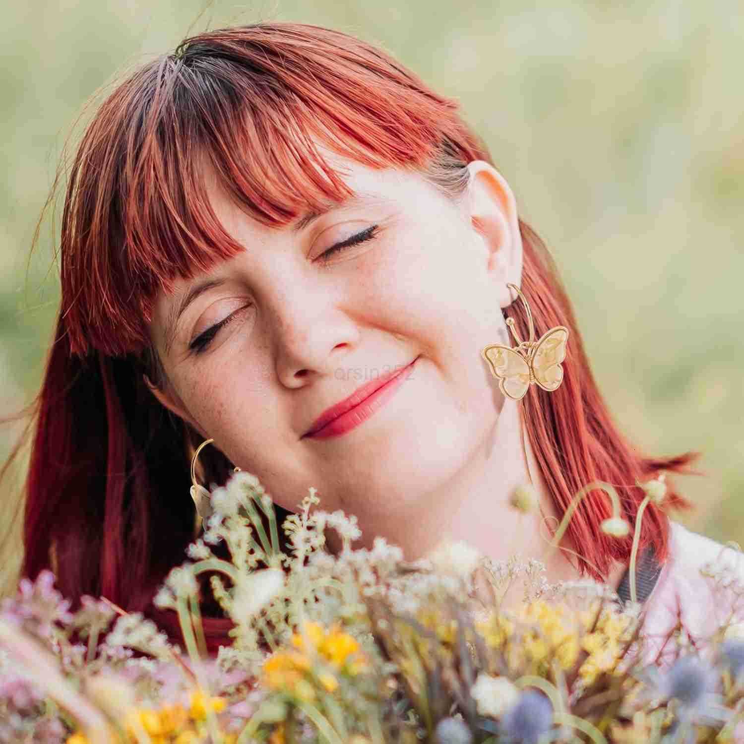 Gold Butterfly Dangle Earrings for Women Lightweight Acrylic Butterfly Dangle Hoop Earrings for Mother Daughter Teen GirlsW250911