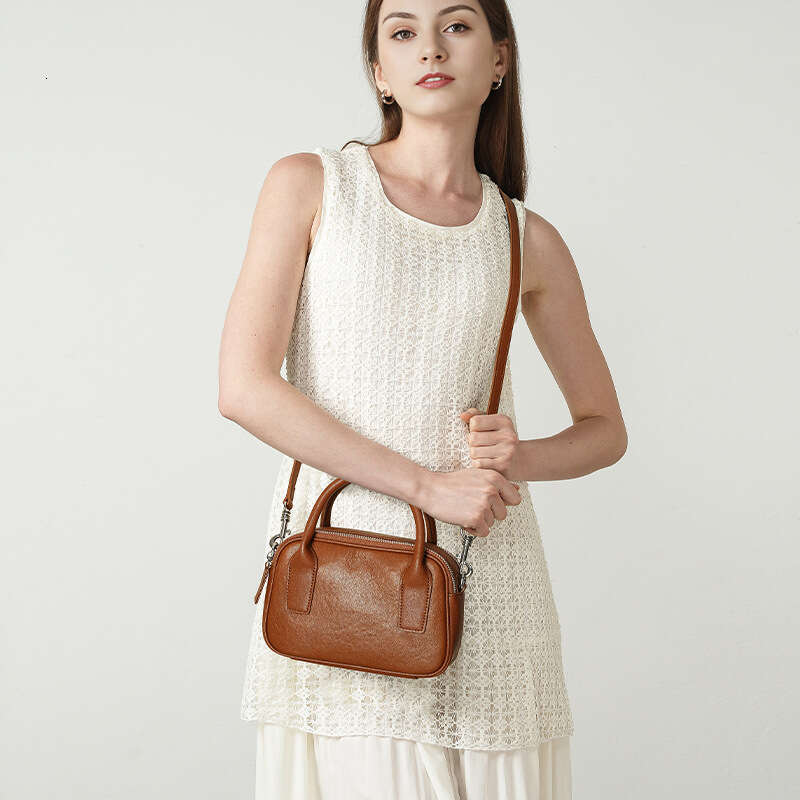 Luxury bag Small This Year Genuine Leather Exquisite Single Shoulder Women s Crossbody Bag Niche High end Feel Female Office Worker Handbag
