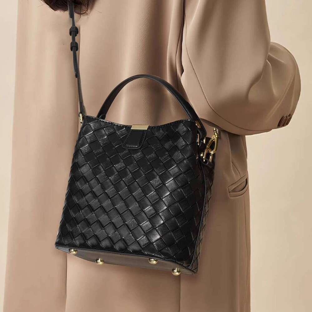 Faionable Buet Women S Crossbody Handbag Woven Design Single Oulder Versatile Handheld Bag Korean Sle Leisure