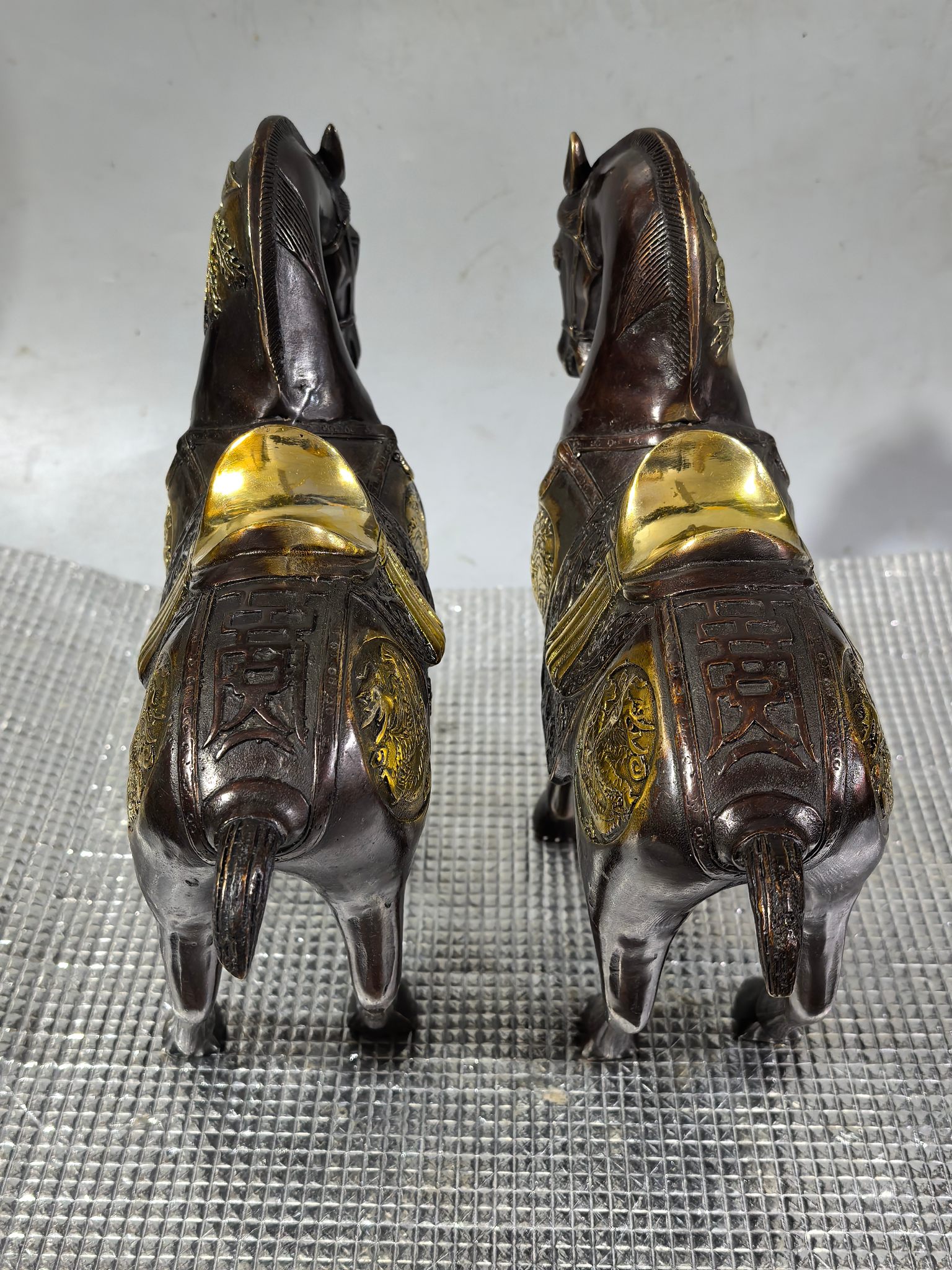Pure copper gilded dragon and phoenix horse pair auspicious fortune-bringing horse wealth and success living room office decoration