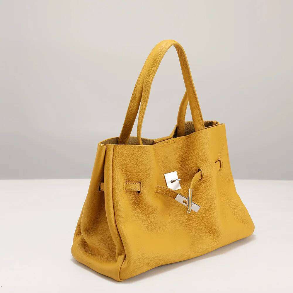 2025 New Togo Calfskin Women's Handbag Genuine Leather Crossbody Purse Fashion Designer Shoulder Ladies Tote Bag