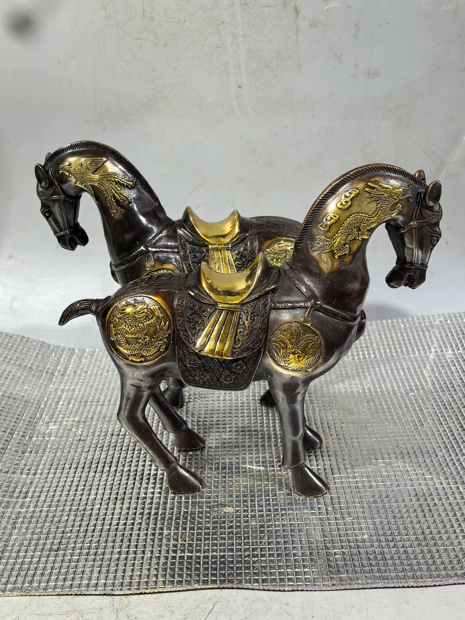 Pure copper gilded dragon and phoenix horse pair auspicious fortune-bringing horse wealth and success living room office decoration