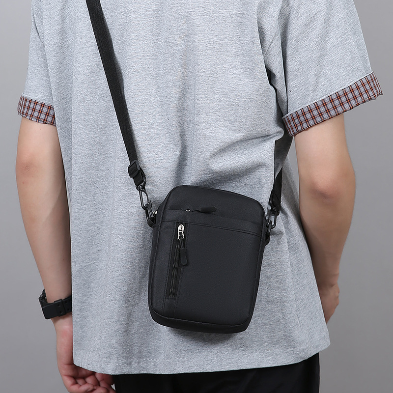 Men S Casual Shoulder Bag Fashion Water Resistant Nylon Crossbody Bag Free Shipping Lightweight Designer Bag Simple Luxury Bag Business Travel Phone B