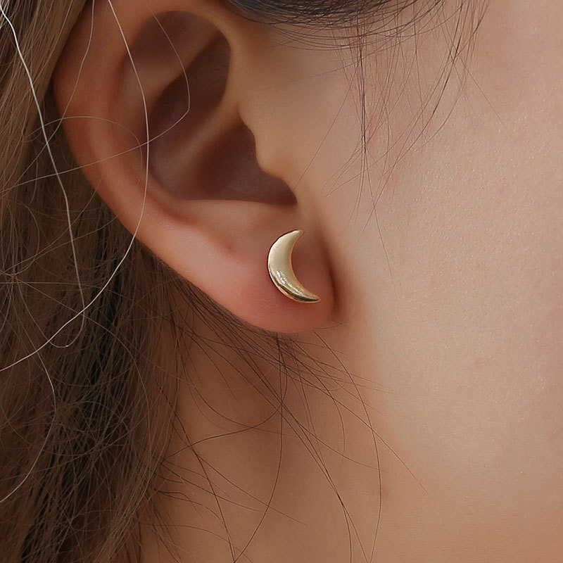 Ins Simple Star Moon Fashionable Personality Asymmetric Pentagram Crescent Small Earrings