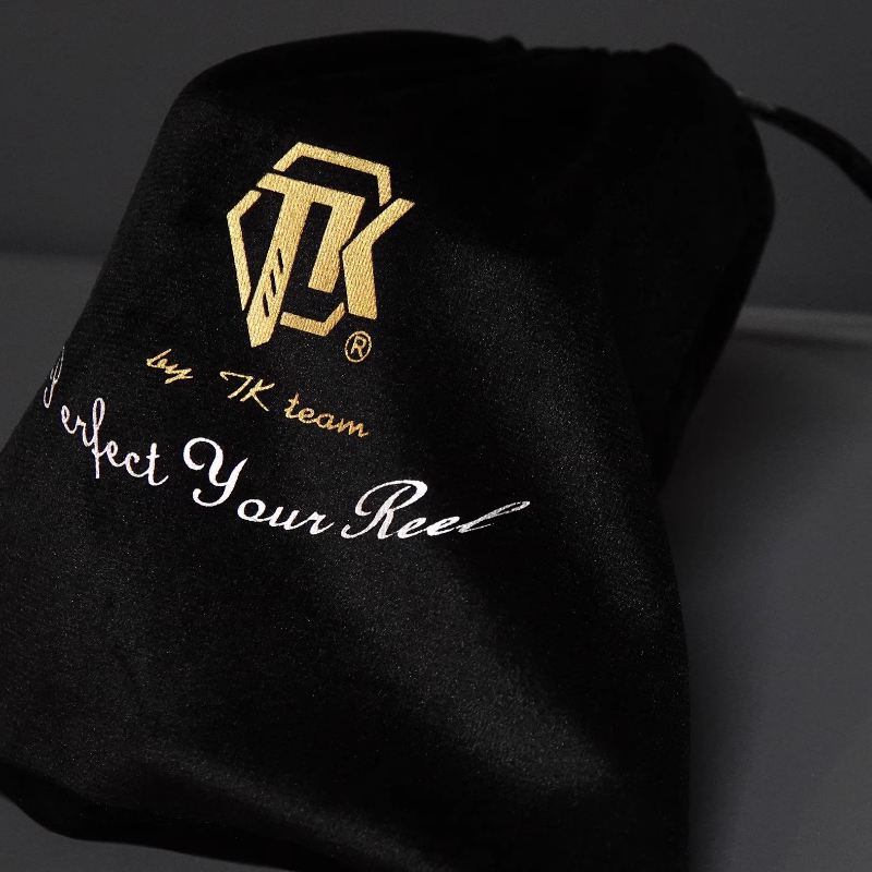 TK Fishing Reel Cover - Universal for Spinning/Casting/Baitcasting Reels, Soft Comfortable Fabric, Protects Reels & Doubles as Pad - NO06