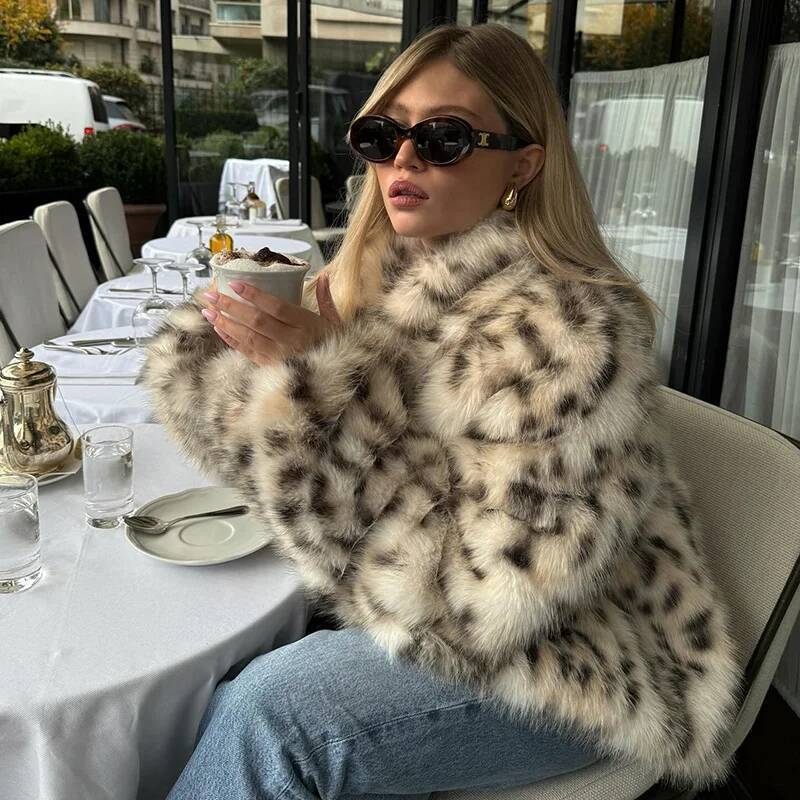 Leopard Faux Fur Jackets Women Loose Thicken Long Sleeves Plush Warm Coats Female 2024 Winter New Chic Urban Outwears Lady