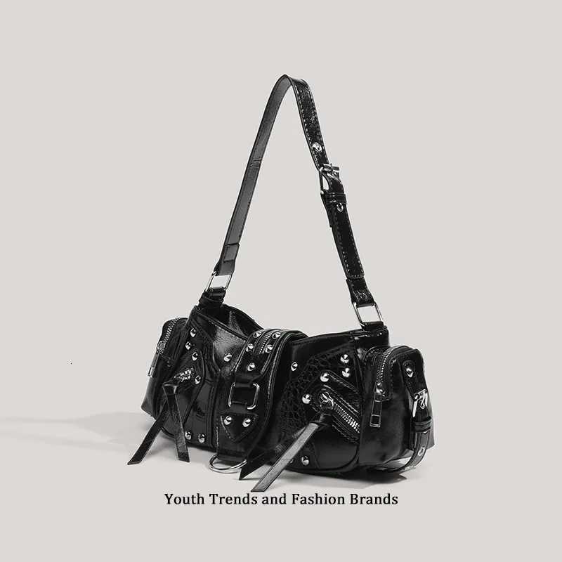 Vintage Shoulder Bag MetalStudded Oil Wax Leather Bag Motorcycle Bag Cool For Trendy Events Fashion Street Daily Commute Z250911