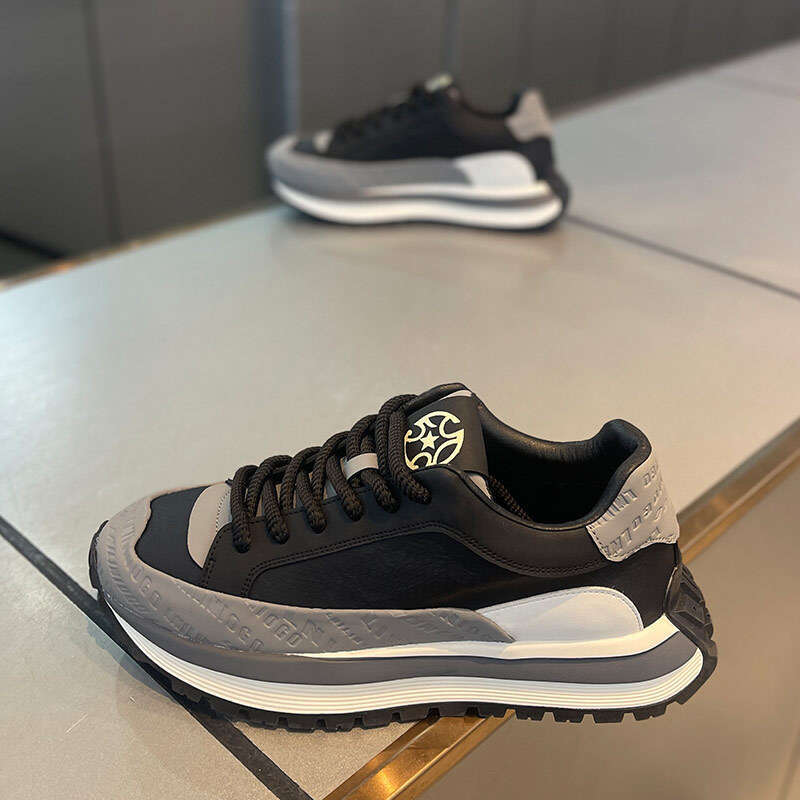 Men's Spring and Autumn New Fashion Thick-Soled Leather Dad 2025 Trend Soft-Soled Height-Increasing Comfortable Sports Casual Shoes
