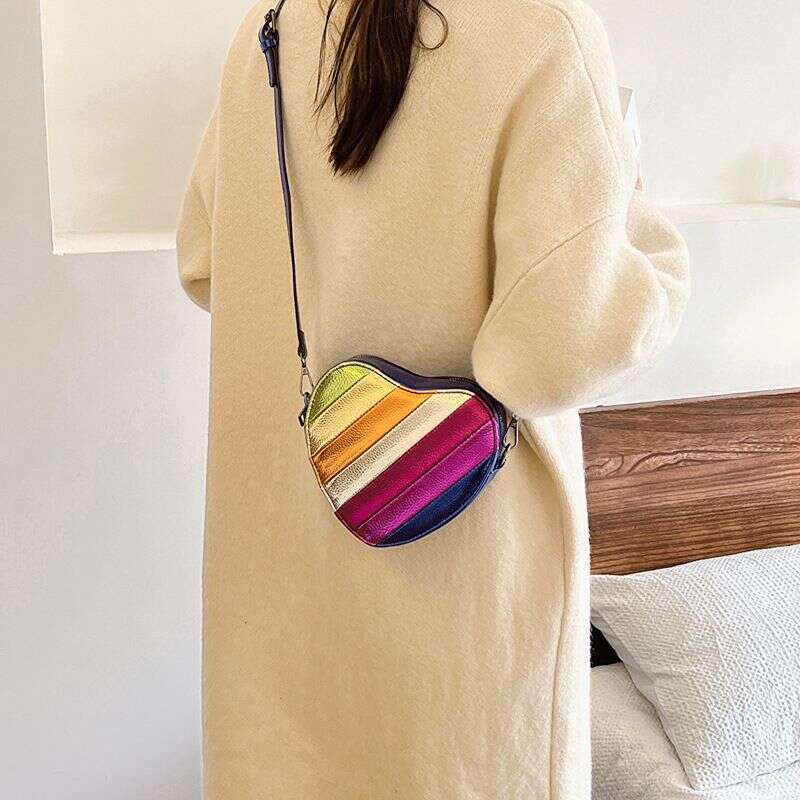 New Cute Color-Block Heart For Women, Niche Design Rainbow Patchwork Heart-Shaped Shoulder Crossbody Bag