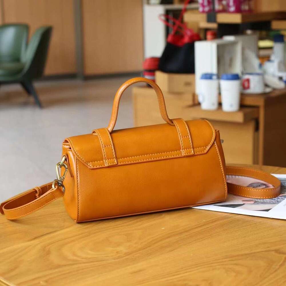 Genuine Leather Small Women Baguette Versatile Casual Texture Vegetable Tanned Top Layer Cowhide Women's Crossbody Bag