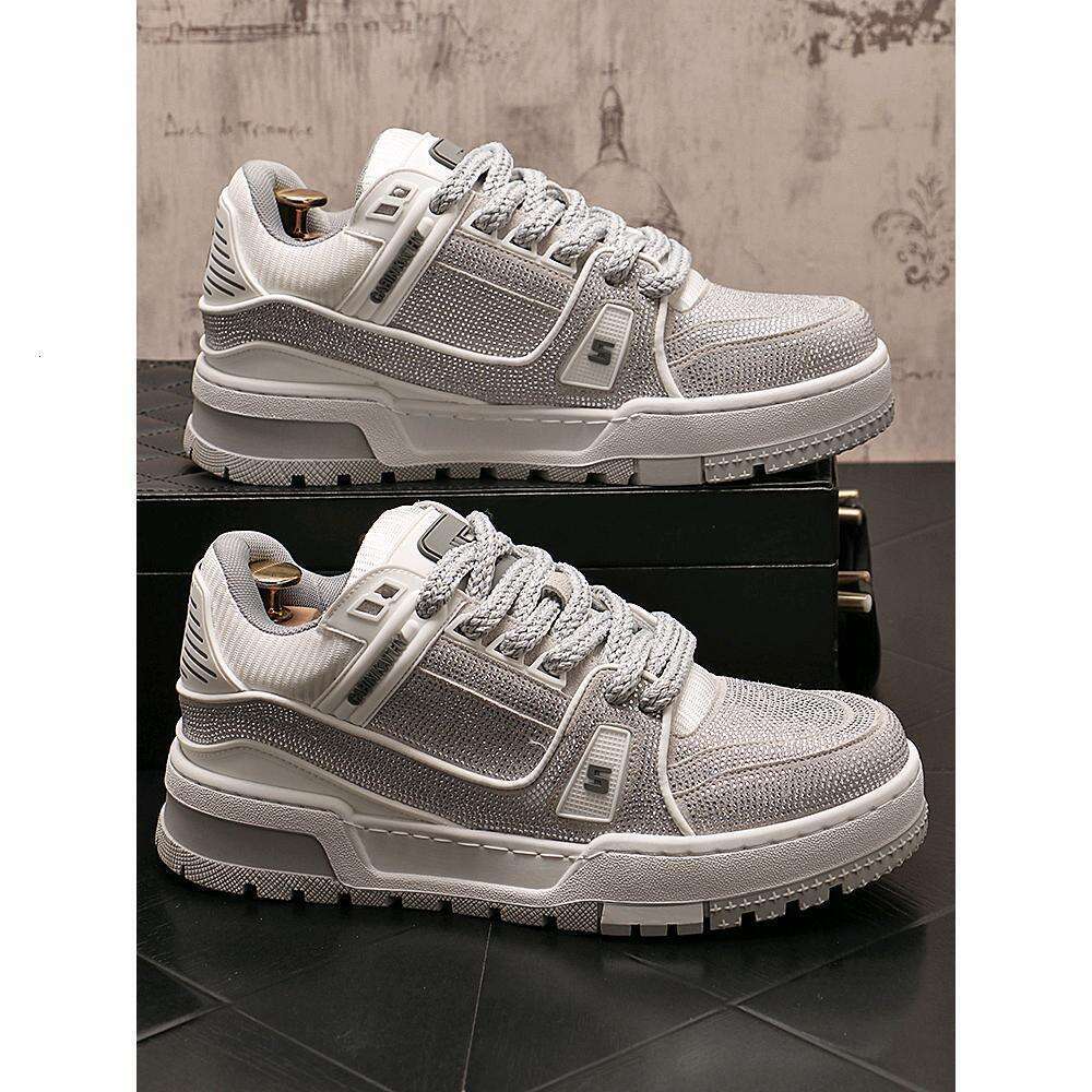 Brand Rhinestone Personality Casual Shoes 2024 New Trendy Sneakers Fashionable Versatile Men's Loafers