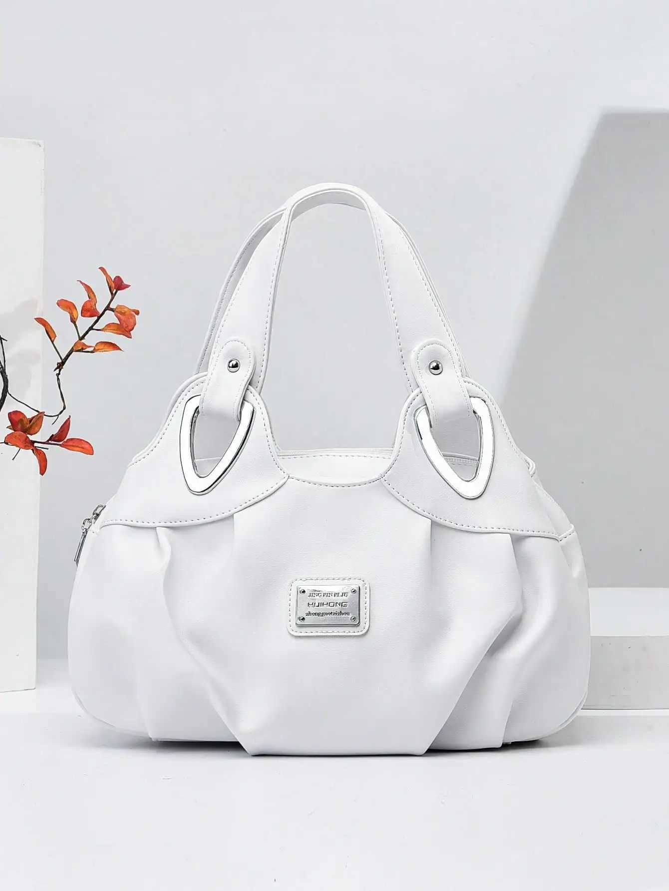 Fashionable and minimalist shoulder bag solid color large capacity portable tote bag essential for daily shopping Z250911
