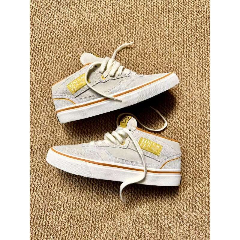 2025 Autumn Black and White Color Waste Land Style New Casual Sneakers Fashionable Versatile Ultra-light Sports Skate Shoes for Men