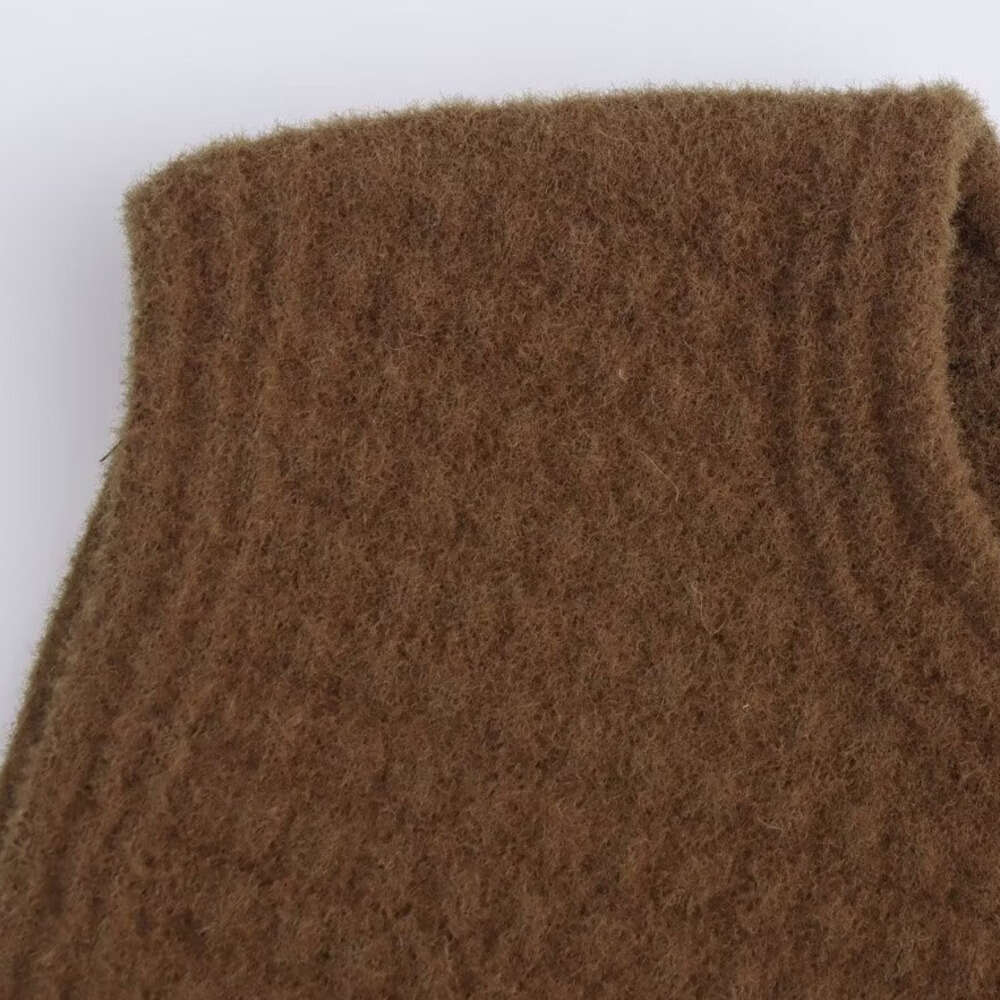 DHEssentials 2025 Autumn New French Style Chic Thickened Plaid Knitted Sleeveless Vest