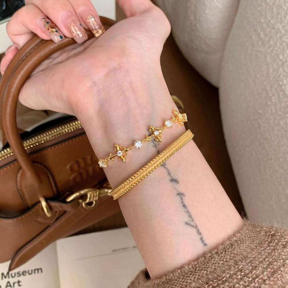 French Style Brushed Bead Edge Bracelet for Women, Exquisite and High-End Feel, Unique Niche Design Jewelry