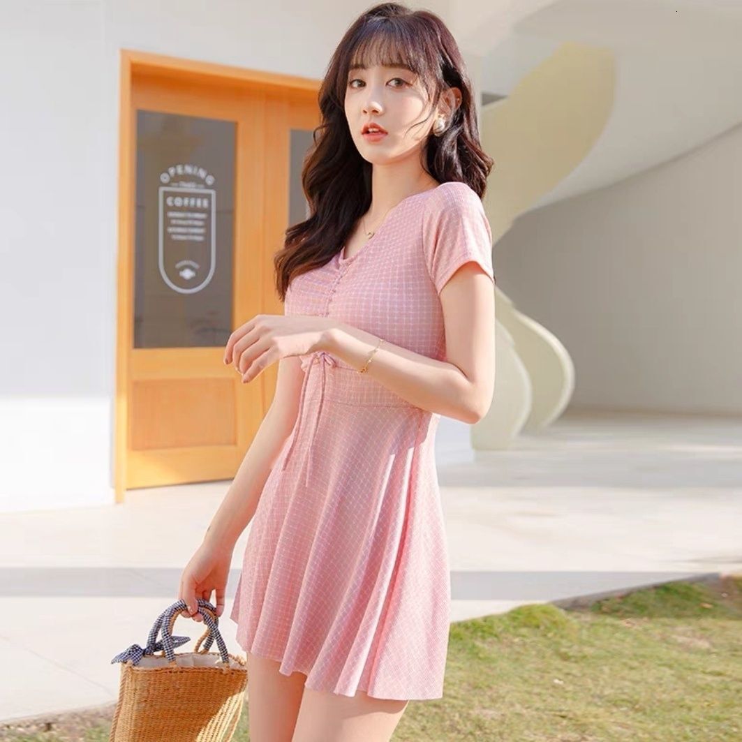 Women's High-End Fashion Boxer Swimsuit Winter Hot Spring Vacation Slimming Skirt Style Two-Piece Set