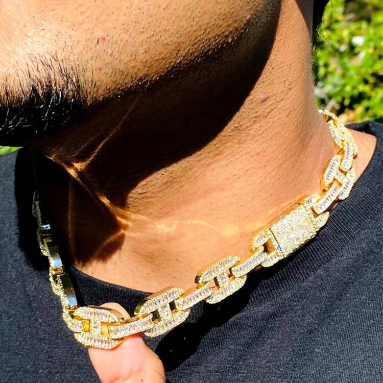 Hiphop Jewelry 17mm Miami Cuban Link Chain Necklace Brass CZ Diamond Iced Out Baguette Gift