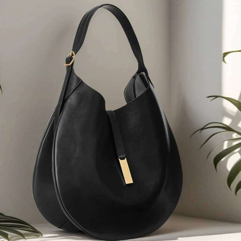 Retro Women's Armpit Suede Design Tote Hot Selling Handbag Crescent Shoulder Bag