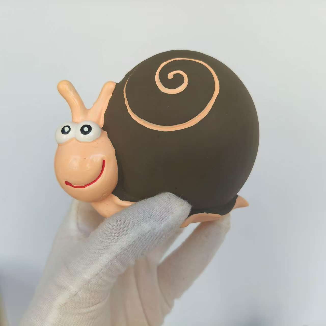 Latex Interactive Snail Dog Toy Soft Natural Rubber Screaming Ladybird Dog Toys for Playing and Chewing Puppy Toy with Bright Color for Small Dogs 2pc