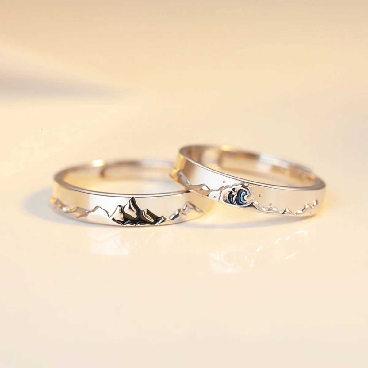 2PcsSet Silver Color Sea Mountain Pattern Couple Rings For Women Men Minimalist Sea Wave Mountain Finger Ring Valentine Jewelry W250911