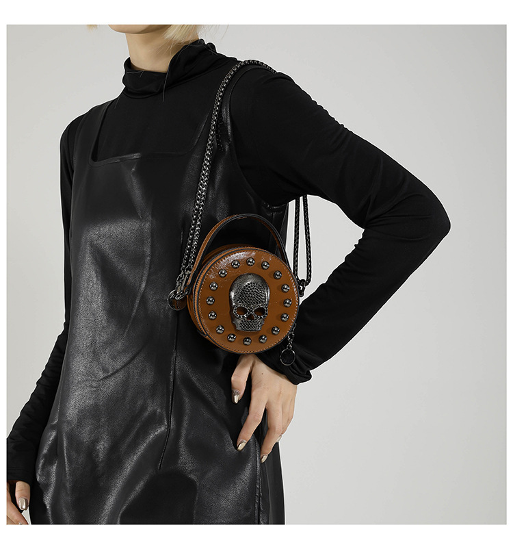 Halloween new mini handbag light luxury fashion atmosphere niche design skull personality trend women's shoulder bag leisure designer bag