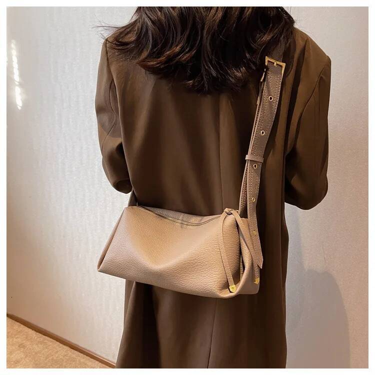 Retro Style Women s Shoulder Bag Bucket Bag Trendy Fashion Leather Zipper Large Capacity Crossbody Bag Women s Handbag Niche Pattern Designer Bag
