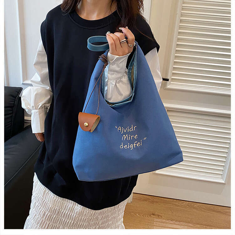 2025 Autumn Trend New Fashion Casual Single Designer Bags Shoulder Handbag Large Capacity Letter Underarm Tote Commuter Bag