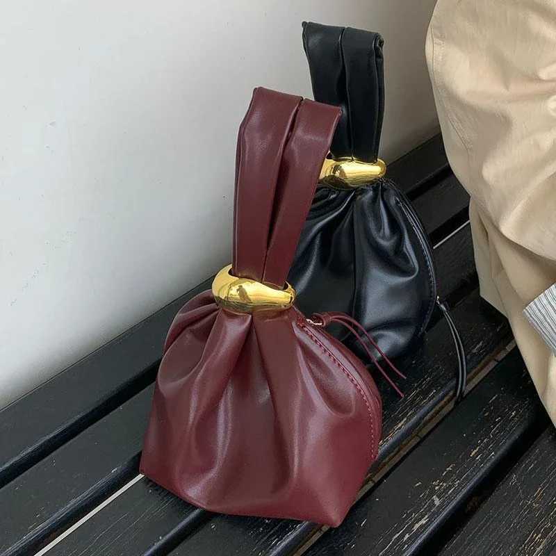 Retro Pleated Womens Small Handbags Luxury Soft Pu Leather Ladies Bucket Clutch Shoulder Bags Fashion Vintage Female Purse W250911