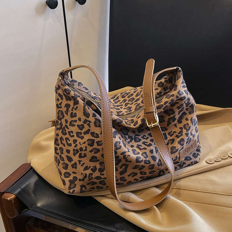 Trendy Texture Matte New Single Shoulder Designer Bags Crossbody Underarm Tote Lunch Box Square Large Capacity Leopard Print Women's Bag