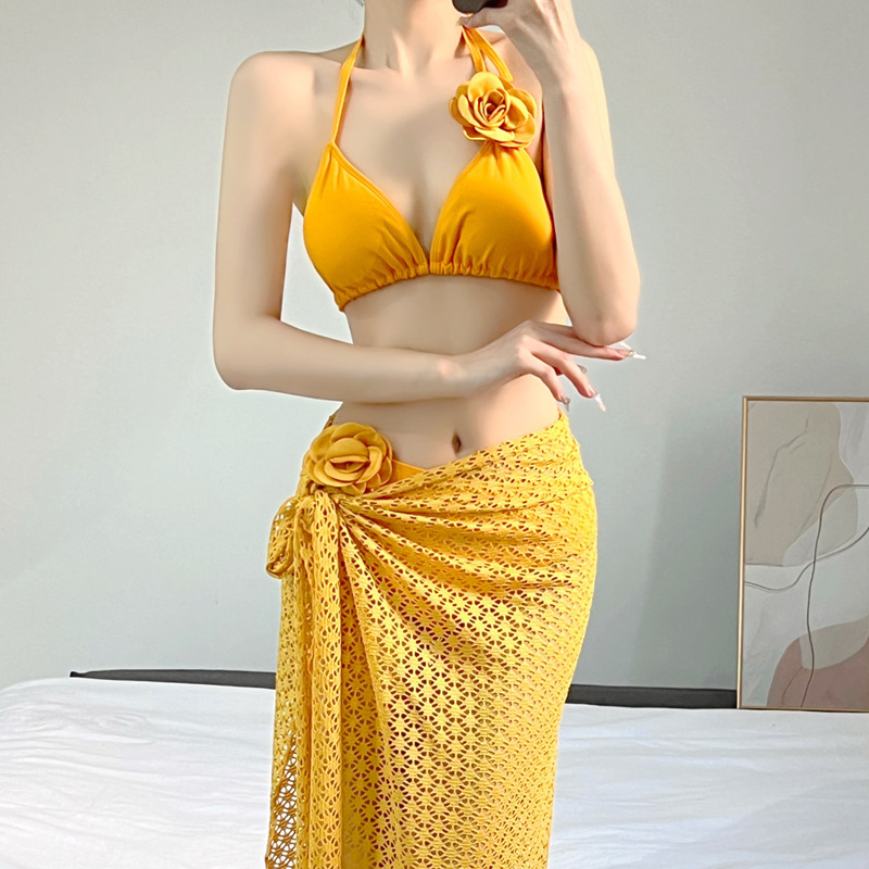 High-End Thai Ginger Yellow Floral Two-Piece Bikini Sexy Slimming Island Vacation Niche Three-Piece Swimsuit