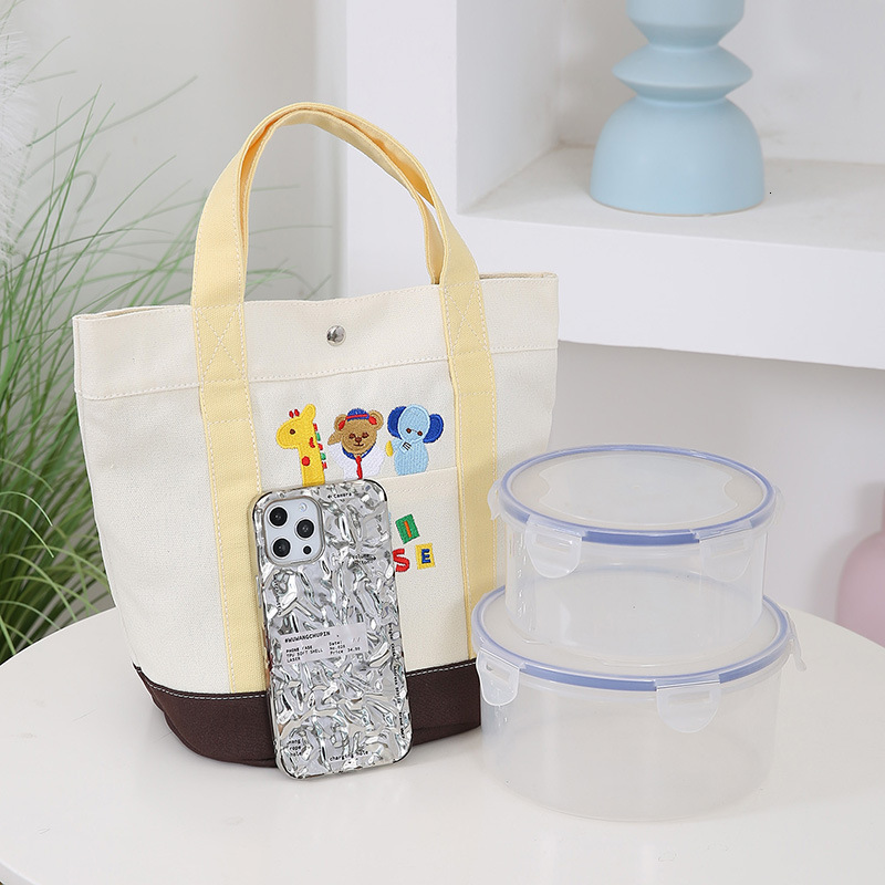 New Canvas Bag Japanese Cartoon Cute Embroidery Designer Bag Mommy Bag Free Shipping Letter Lunch Luxury Bag Bag Large Capacity Tote Bag