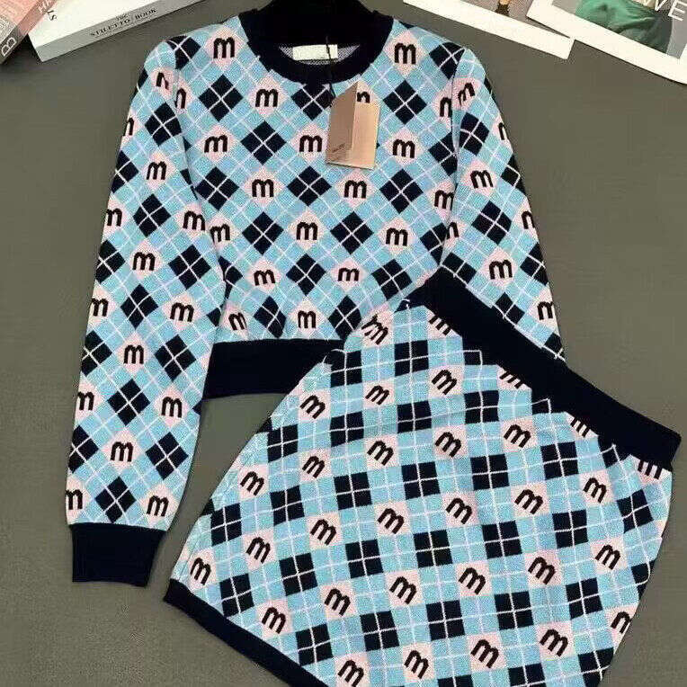 2025 Autumn Winter New Small Fragrance Style Diamond Grid Letter Jacquard Elegant Knitted Women's Casual Half Skirt Two-Piece Set