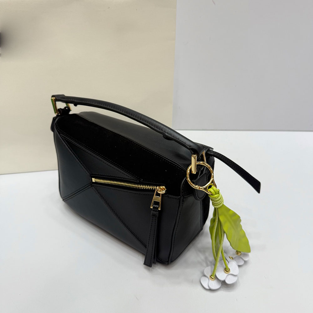 designer bag Fashion , size 24cm, Puzzle cowhide with frosted leather handbag + Decorative items