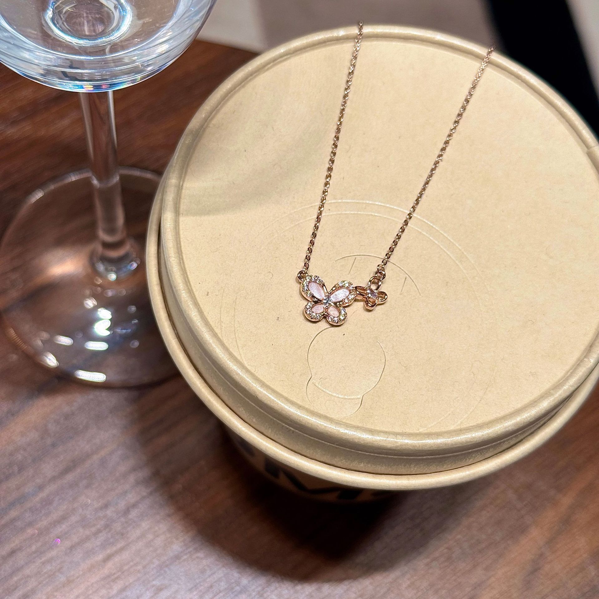 Fashion Jewelry for Women Ins Accessories Light High-end Butterfly Collarbone Chain Niche Necklace