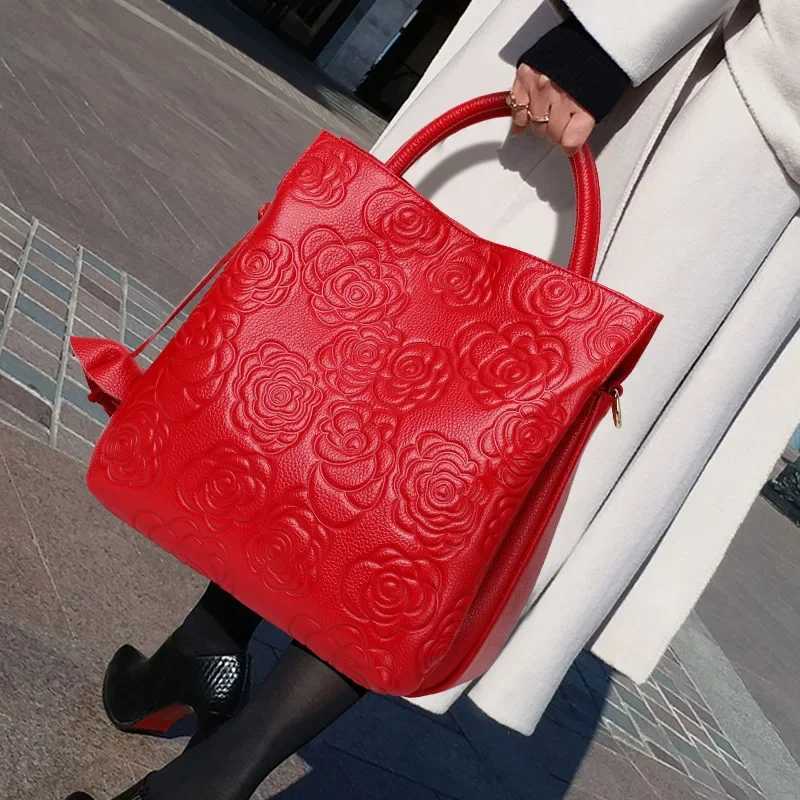 Ladies fashionable and elegant camellia tote bag with large capacity and multiple compartments vintage shoulder bag Z250911