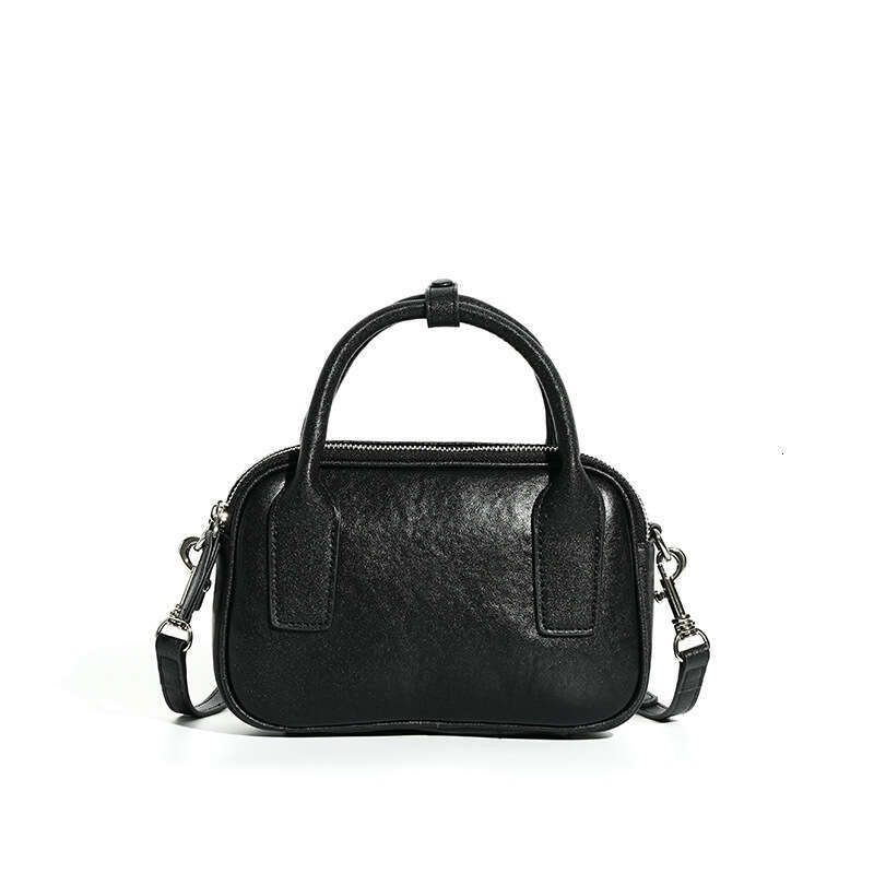 Luxury bag Small This Year Genuine Leather Exquisite Single Shoulder Women s Crossbody Bag Niche High end Feel Female Office Worker Handbag