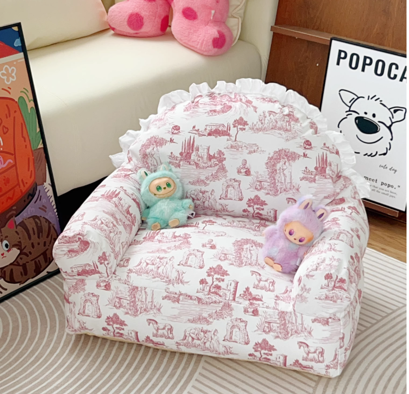 Versatile Durable Pet Sleeping Platform: Easy Clean, Year-Round Suitable Animal Resting Area