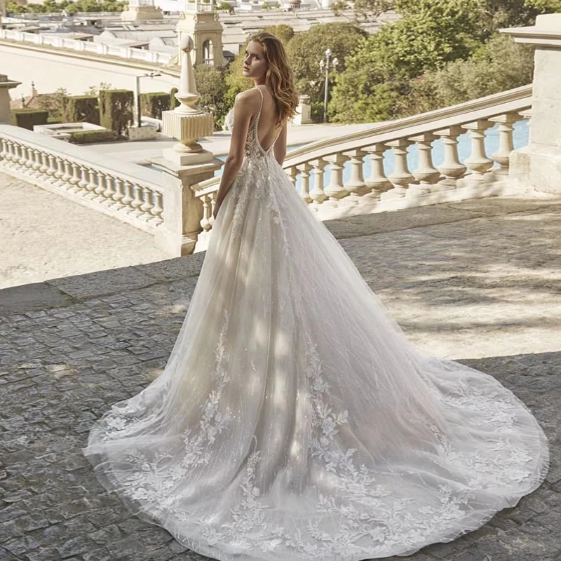 Sexy Classic Wedding Dress 2026 V-Neck Appliques Lace Beads Backless Tulle Summer Beach Boho Bridal Bride Gown Vestido de Noiva Robe Mariage