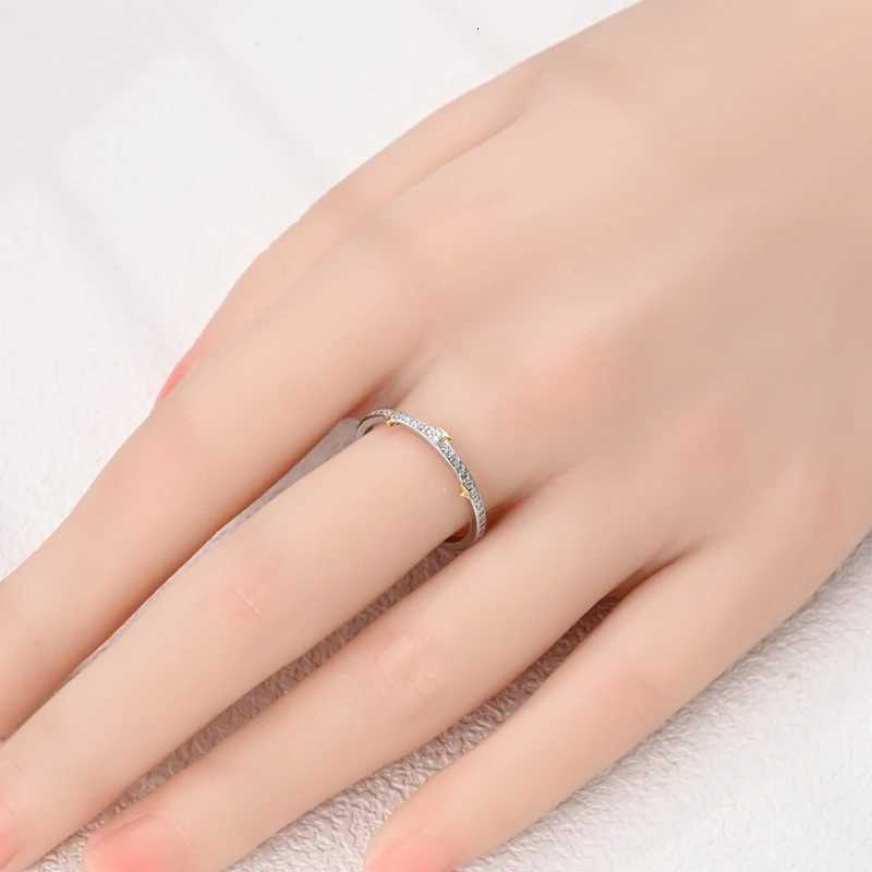 Rings 100 925 Sterling Silver Finger Band Rings Simple Golden Star Shining Crown Ring for Men Women Wedding Engagement Jewelry W250911