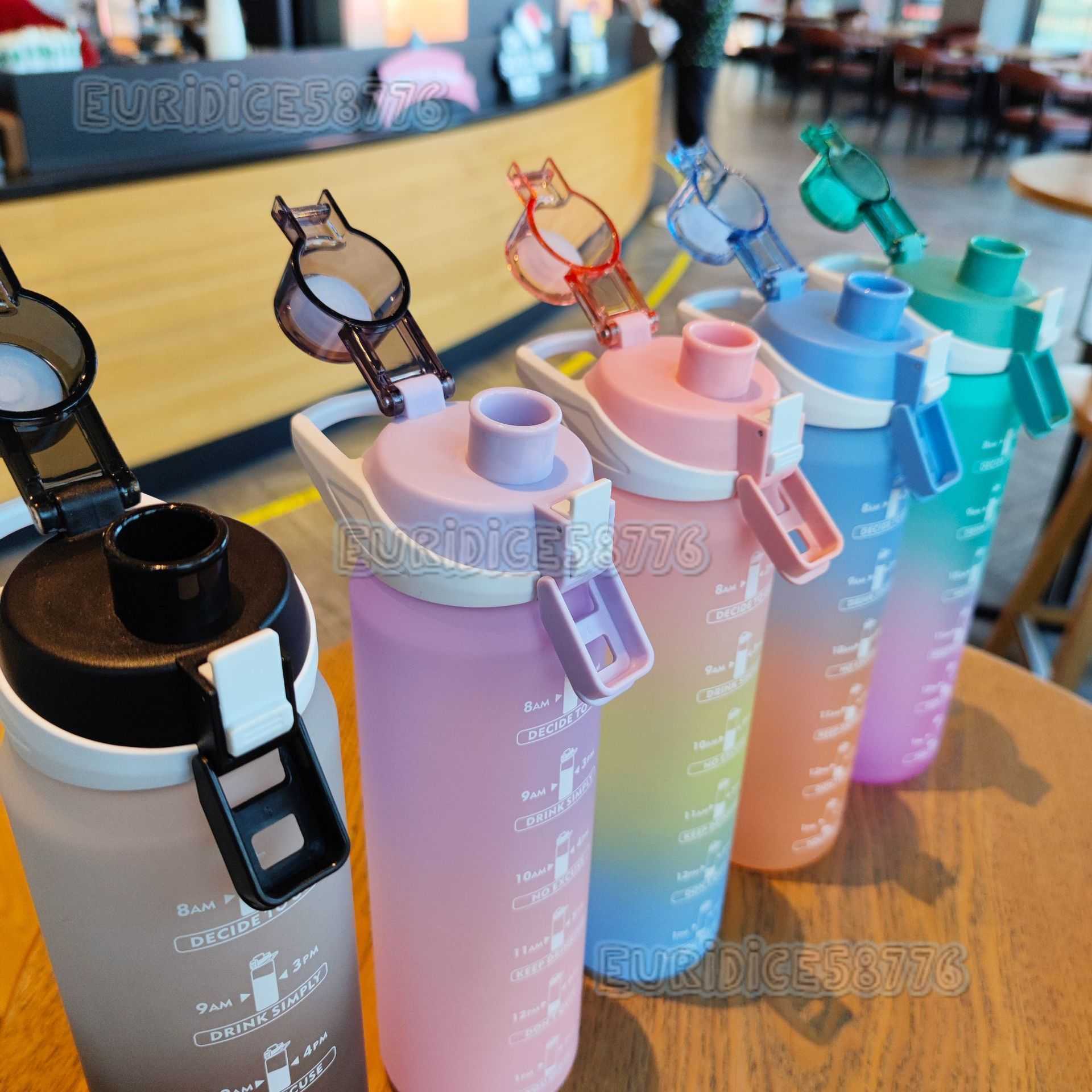 Summer Gradient Color Plastic Water Bottle Frosted Sports Water Bottle Portable Handle Popup Lid with Tea Infuser Handy Cup H250911