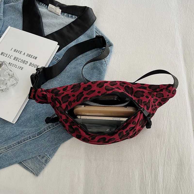 2024 New Leopard Print Waist Bag Fashion Fanny Pack Phone Purse Lady Simple Chest Bag Quality Nylon Woman Shoulder Crossbody Bag Z250911