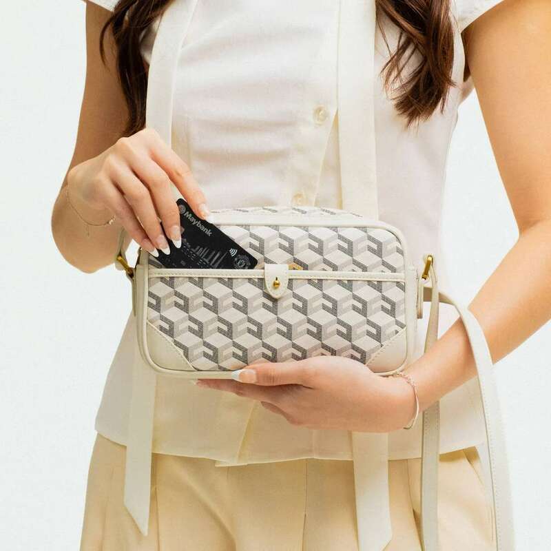 CHRISTY NG Multi-Functional CAMERA TOTE Bag: Eco-Friendly Shoulder Bag For Travel, Shopping Daily Use, Durable & Fashionable Design