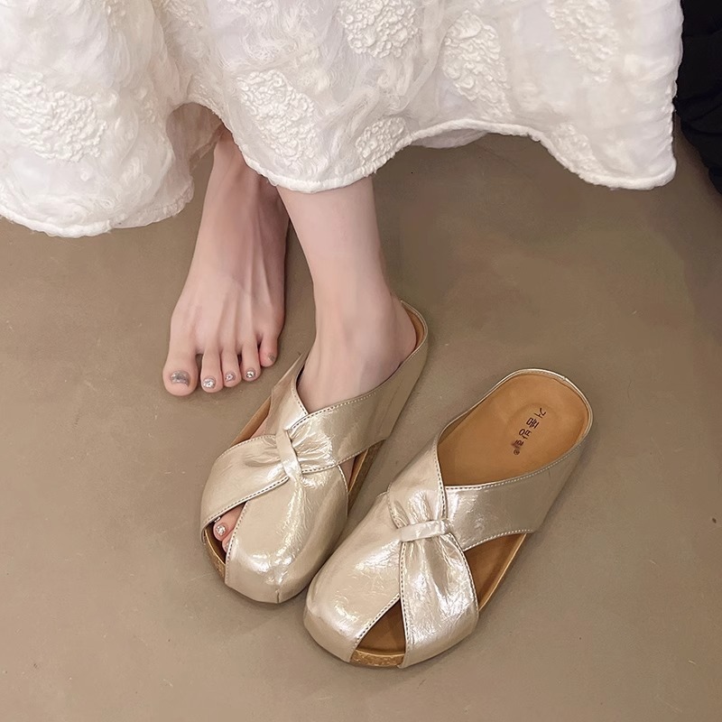 Autumn new designer women's shoes women's closed mule Korean style round headed flat bottomed butterfly comfortable outdoor women's sli