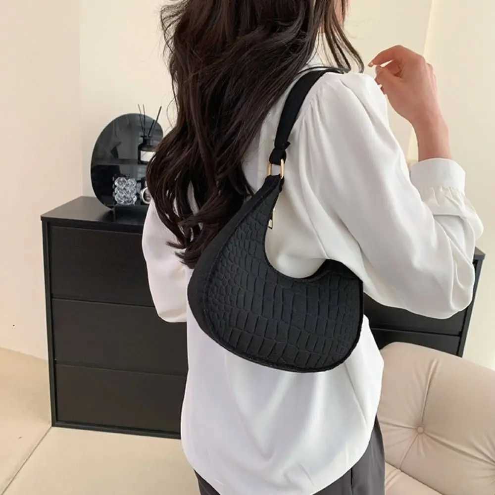 Print Crescent Moon Underarm Bag Solid Color Shoulder Pouch Cloth Shoulder Bag Large Capacity Allmatch Felt Handbag Women W250911