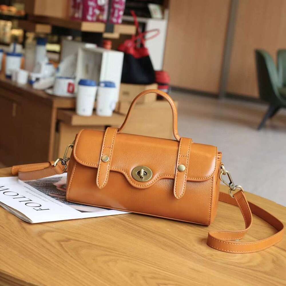 Genuine Leather Small Women Baguette Versatile Casual Texture Vegetable Tanned Top Layer Cowhide Women's Crossbody Bag