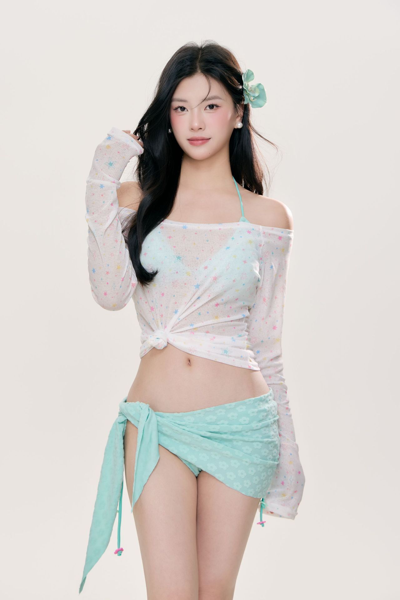 2025 New Women's Swimsuit Pure Desire Two-Piece High-End Long Sleeve Cover-Up Beach Vacation Four-Piece Sexy Swimwear